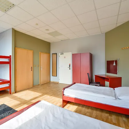 Plus Prague Albergue *