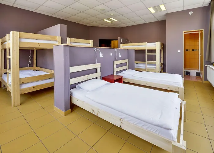 ホステル プラス