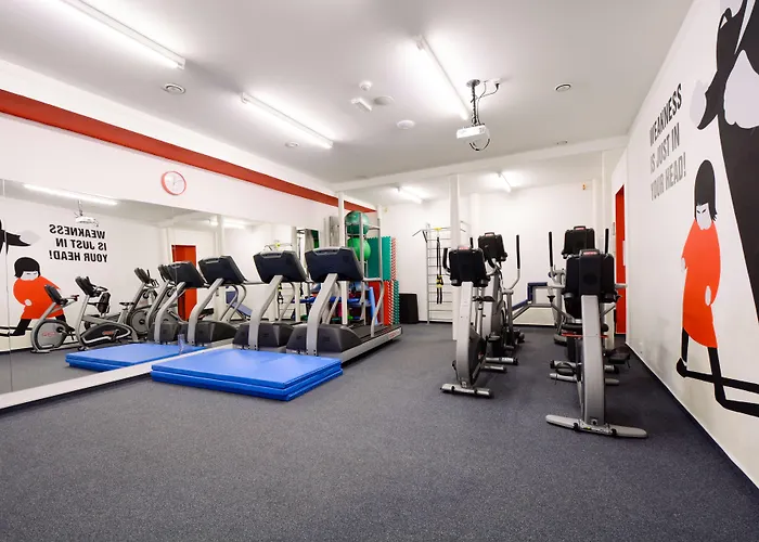 プラス ホステル *